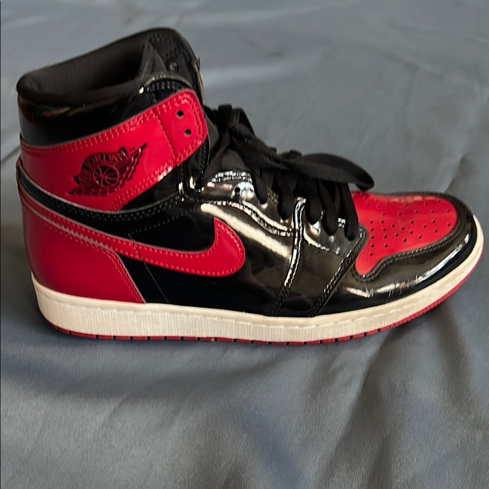 Nike Air Jordan 1 High Black Red Sneakers